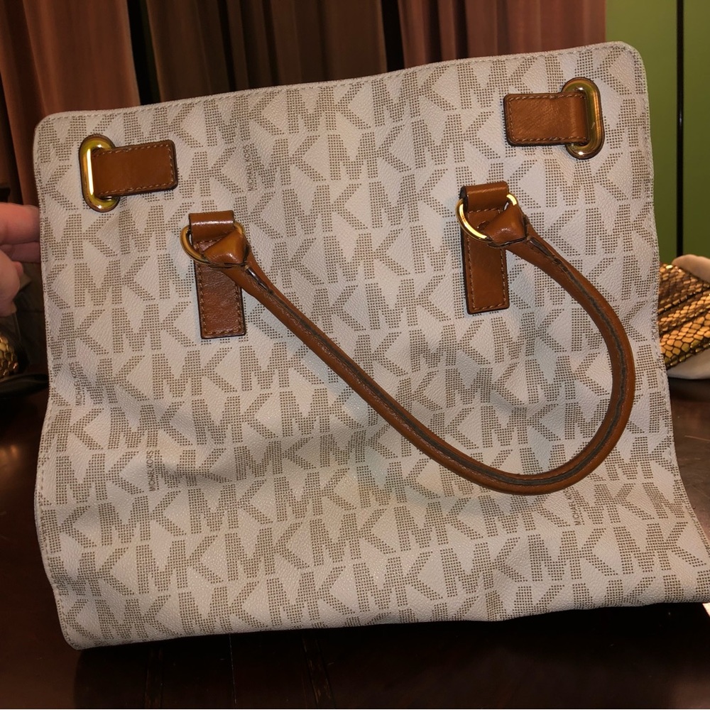 Michael Kors Large Satchel, Signature Cream/Tan Print